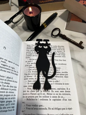 Curious Climber: 3D Printed Hanging Black Cat Bookmark