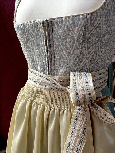 Krüger Dirndl Araminta Gr. 38 Hellblau, Creme 60er Länge - Bild 2 von 10