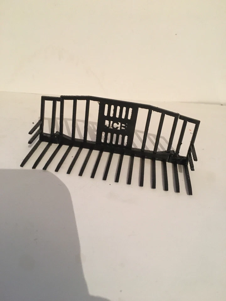 1/32 Scale 12ft Jcb Folding Buckrake Suit Britains 414 416 And 419 Scratch Built - Image 4 of 4