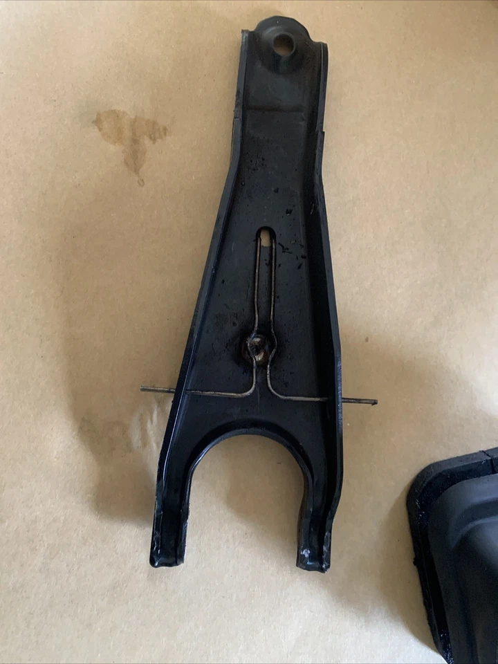 Mazda Miata Mx5 1990-2005 OEM embrague horquilla de cambio con bota para transmisión manual JDM Foto 3 de 4