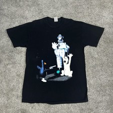 Wallace and gromit t shirt, size medium