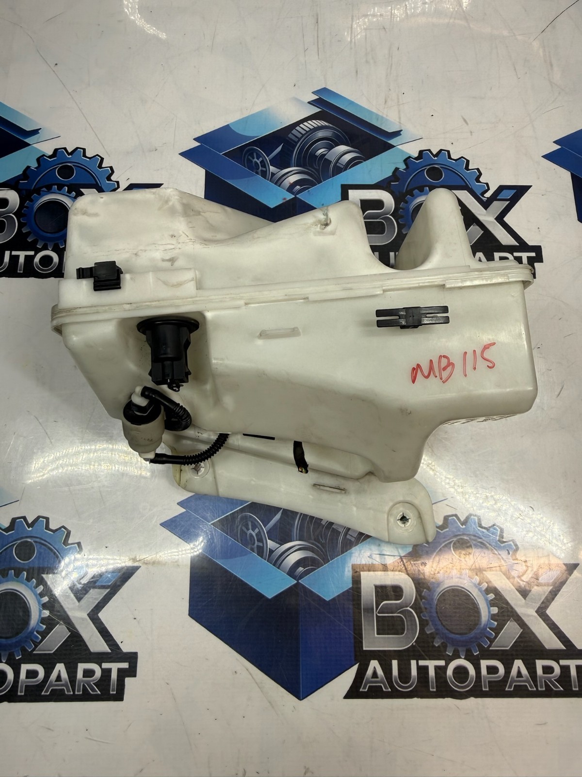 2018-2024 Volkswagen Atlas Windshield Washer Reservoir Bottle 312802704 OEM