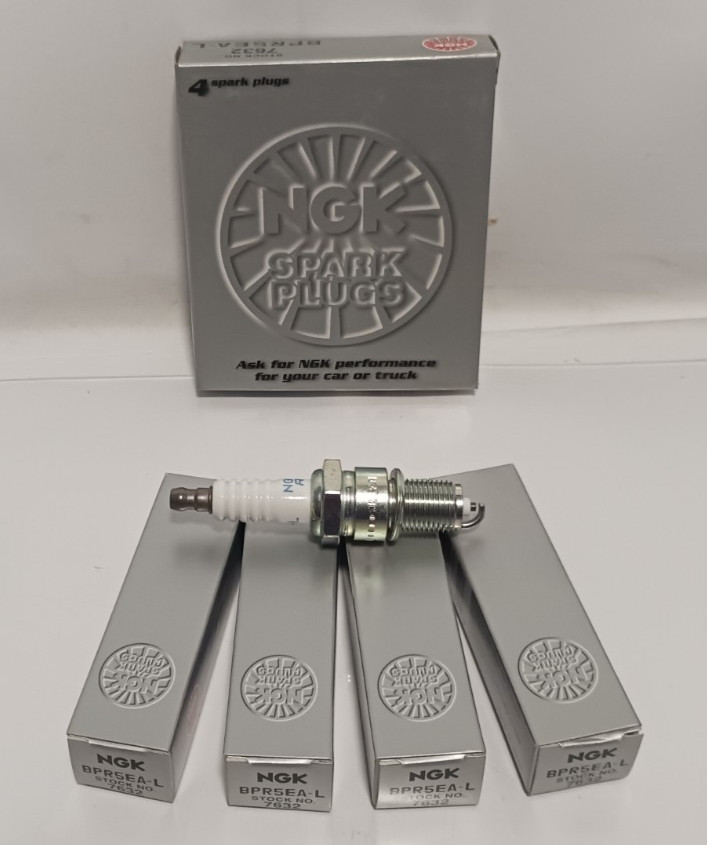 4X GENUINE NGK SPARK PLUGS BPR5EA-L NOS 7632 FOR TOYOTA FREE SHIPPING
