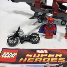 Lego Wolverine's Chopper Showdown 6866 Marvel Deadpool X-Men 100% Complete Set