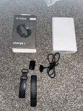 Fitbit Charge 6 Smart Watch - Black- good clean 👈 used