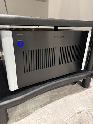 Rotel RMB-1585 5-Channel Class AB Power Amplifier Black RCA/XLR Inputs