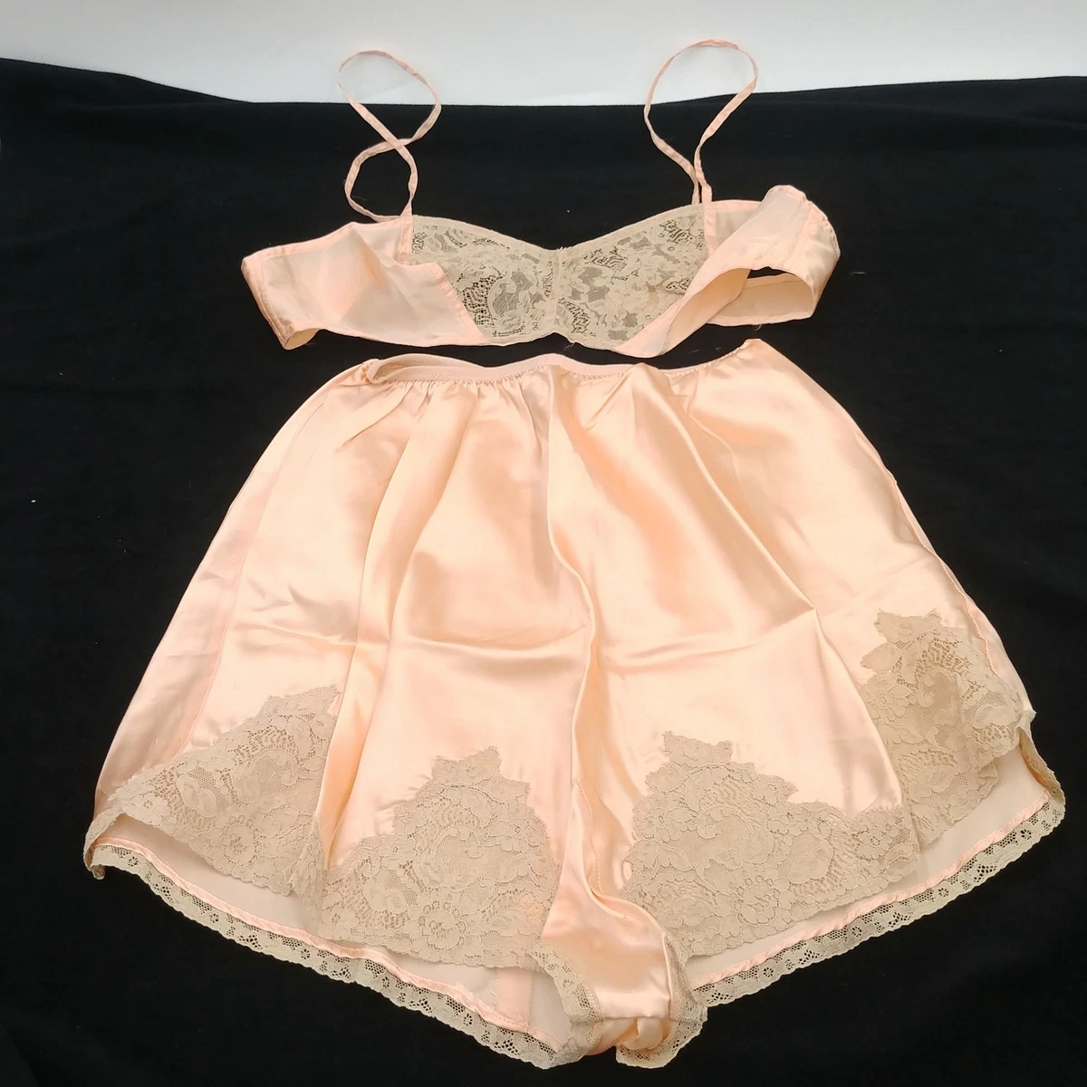 Vintage 1930's Miss Thrifty Pink/Peach Lingerie Underwear and Bra