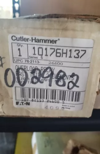 Brand New in box Cutler Hammer 10176H137 Eaton Overload Relay