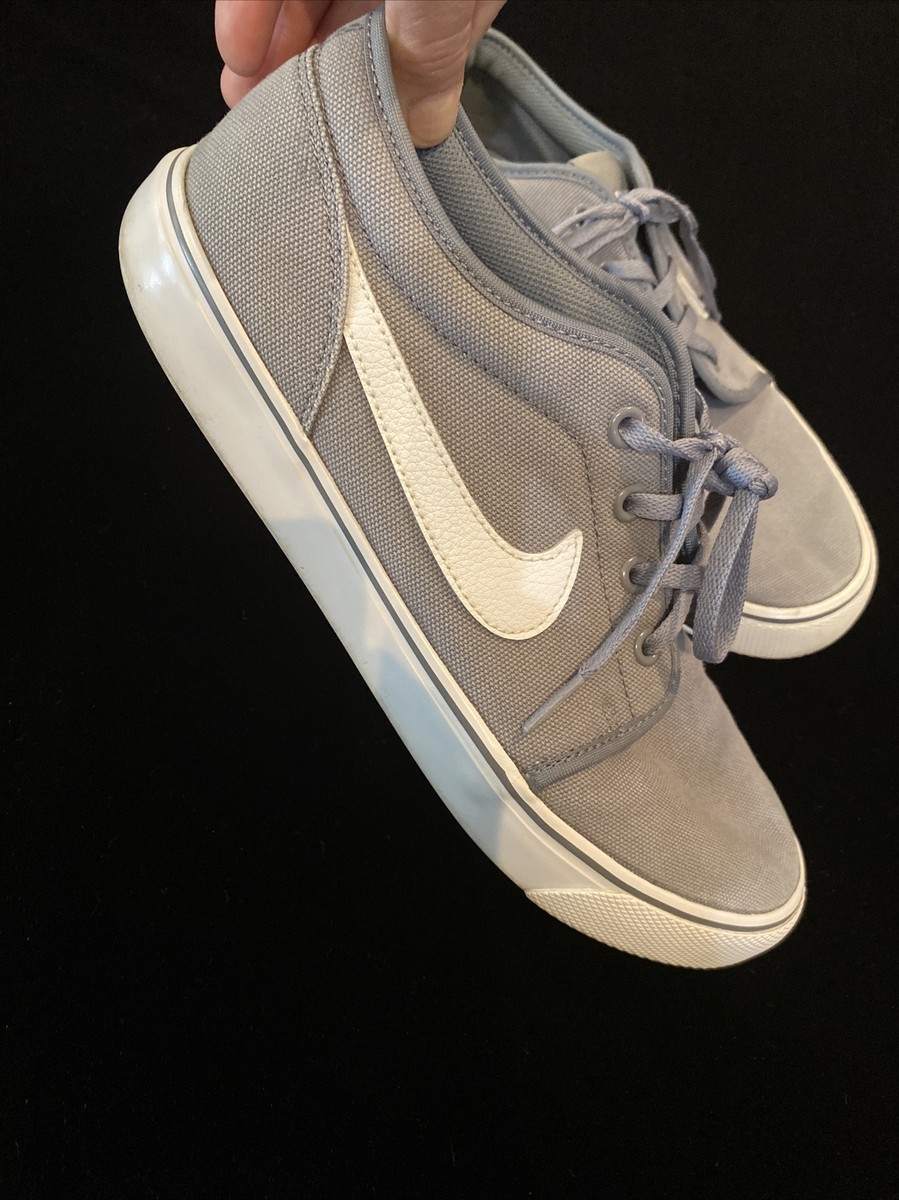 nike toki low cool grey