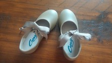 Tap Shoes - New Capezio - Tan 625T