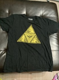 Legend Of Zelda NES Men&rsquo;s T-Shirt Size Large Black Graphic Tee Retro