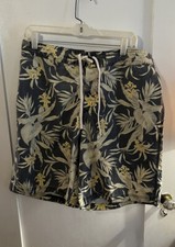 H M men's swim shorts with leaves palm trees Print size L New