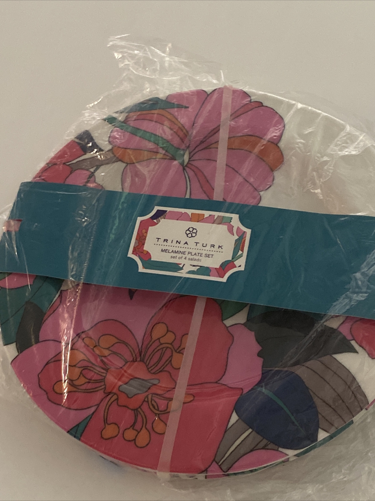 NEW Stunning Trina Turk Melamine Set of 4 Hibiscus Floral Salad Plates