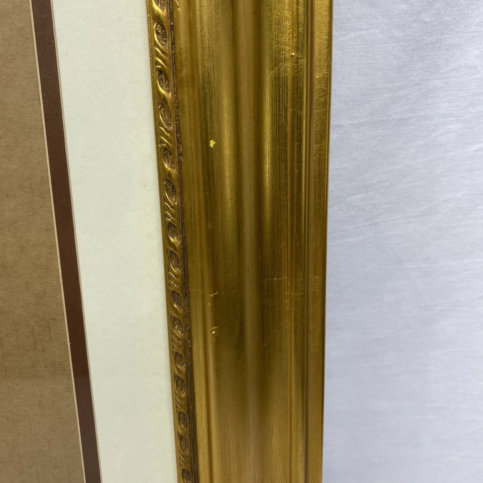 Marco de culpa dorado ornamentado de madera sintética con vidrio 18x14,75 interior 11x14 mate 8x10 Foto 4 de 4