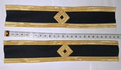 Cuff Curls Executive Curl, Marine Sleeve Curls oder Cuff Rank Sleeve Curls.