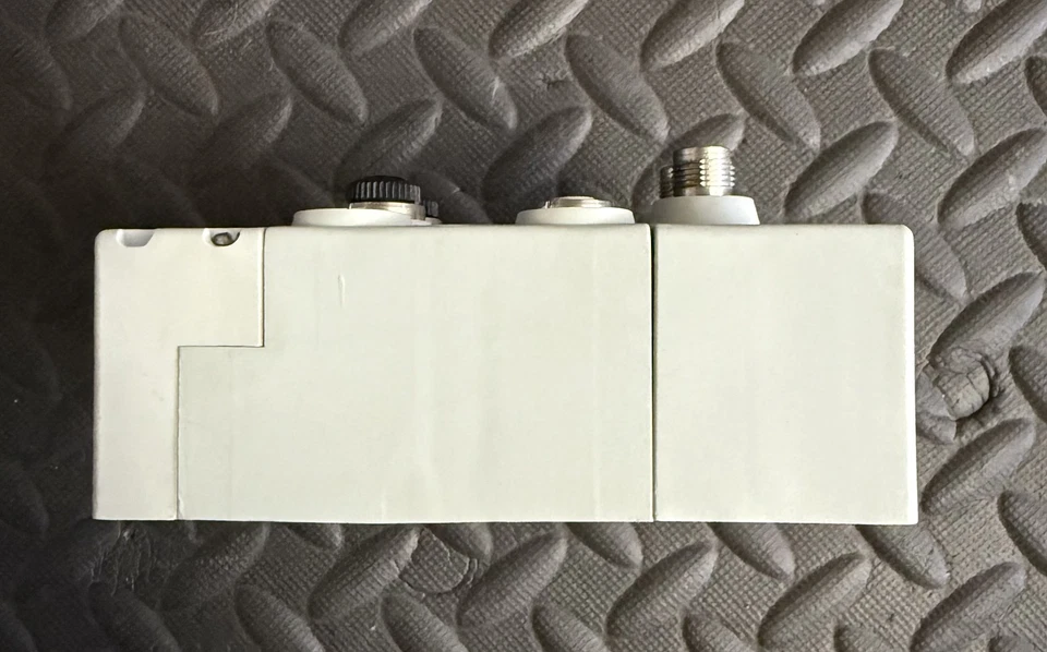 NUMATICS 240-215 2 IN / 2 OUT 4-24mA ANALOG G3 SERIES - Image 4 of 4