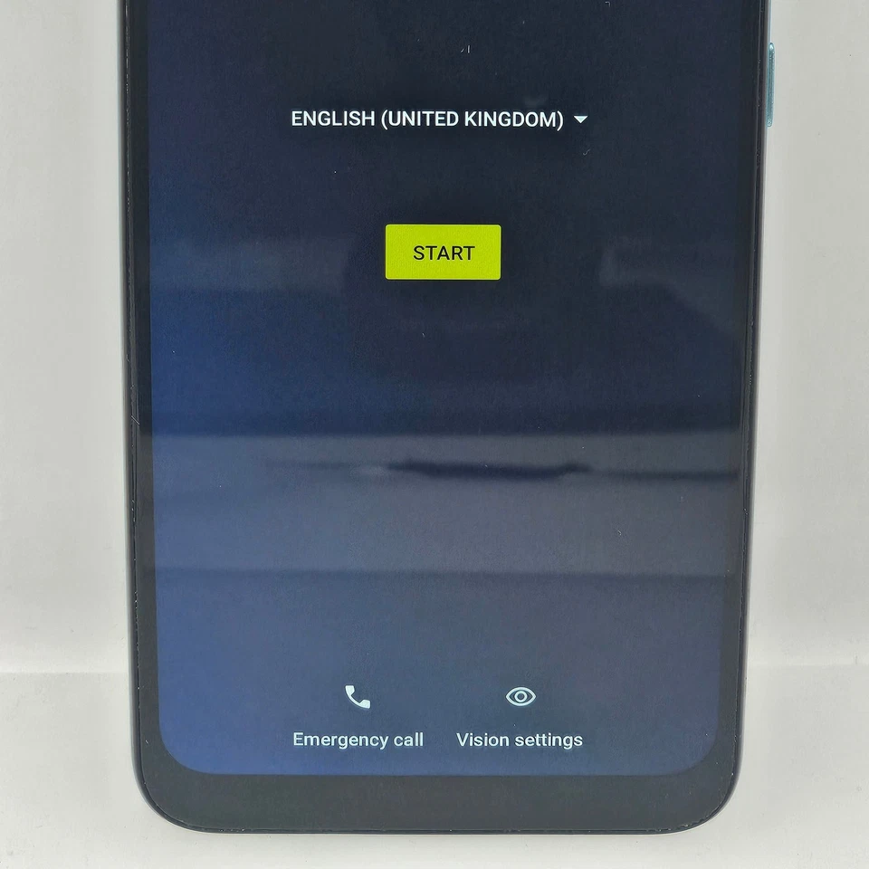 MOTOROLA Moto E20 32GB Android 11 Smartphone Dual Camera Blue TH - Image 3 of 4