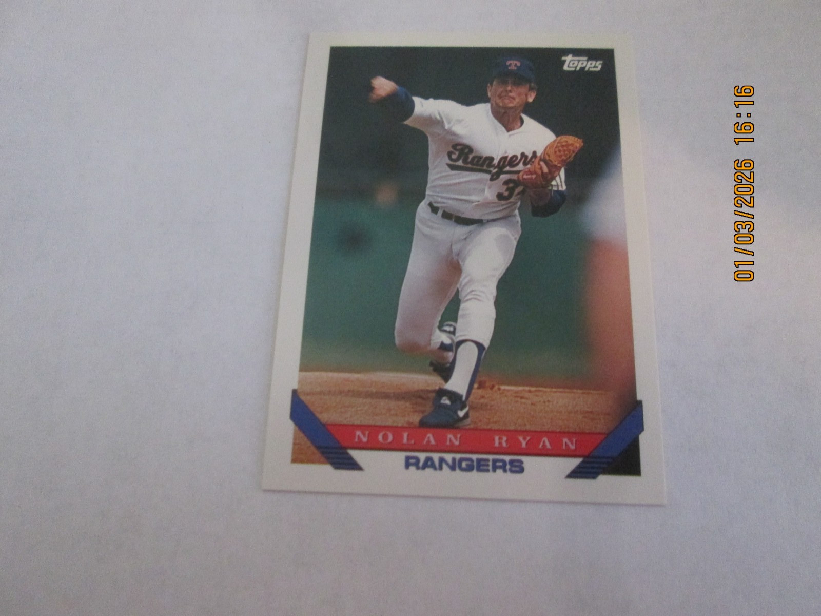 NOLAN RYAN RANGERS 1993 TOPPS BASE CARD #700