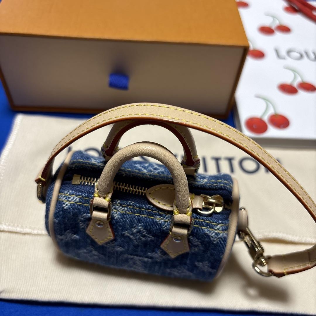 Louis Vuitton x Takashi Murakami M02535 Bag Charm Micro