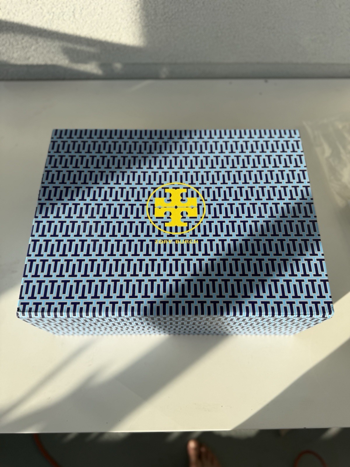 Tory Burch Geometric Large Tote Bag Logo Accent Brown White Striped Handles thumbnail 6