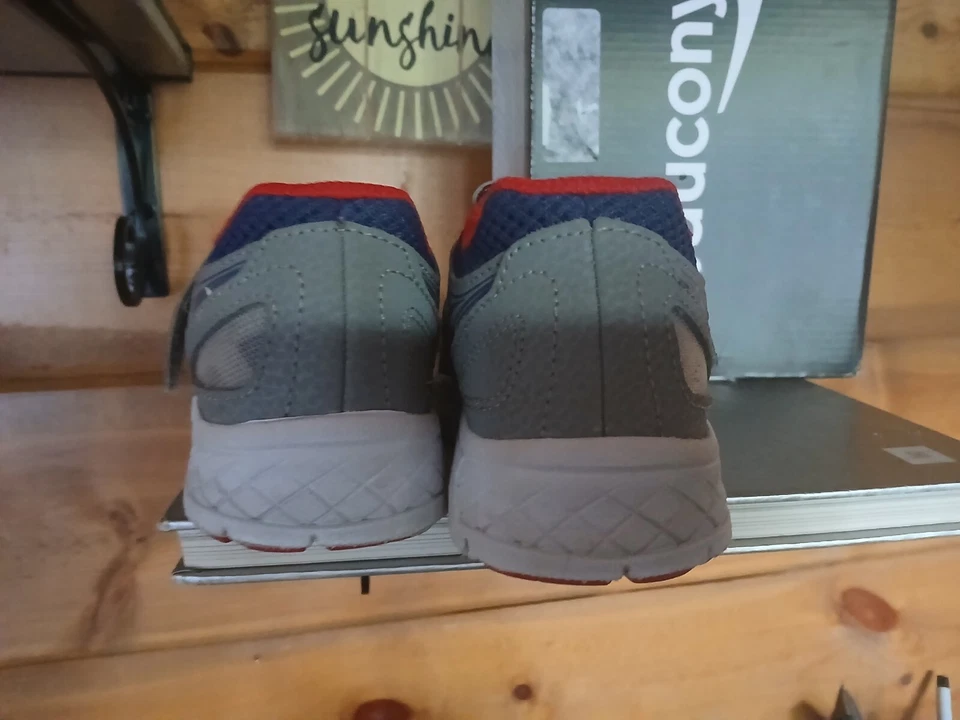 Saucony Grid Cohesion 5 Rojo Marino Niños 12M Suavemente Usado con Caja Foto 3 de 4