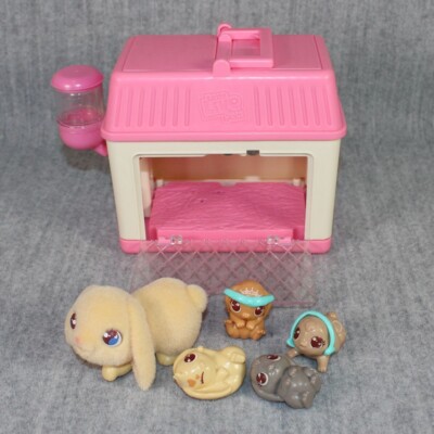 LITTLE LIVE PETS Mama Surprise Minis Lil Bunny Rabbit Family Feed Play Set 2022