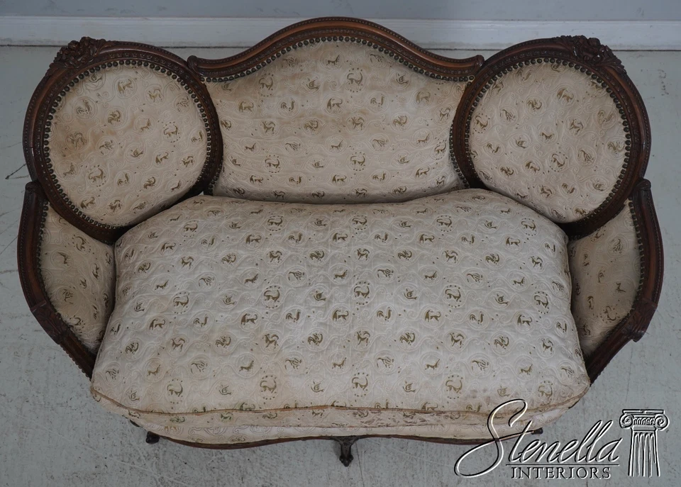 F64807EC: Sofá tapizado con marco tallado vintage francés Luis XV Foto 3 de 4