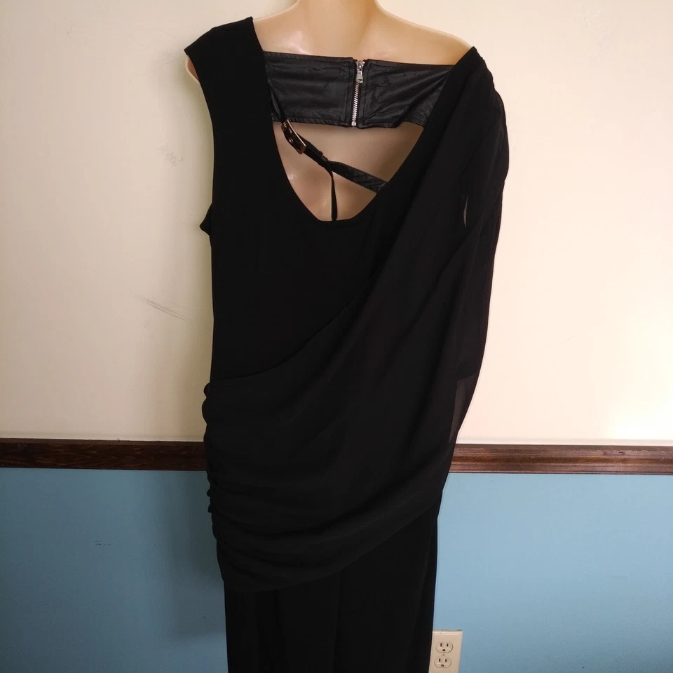 全新带标签 128 美元 Lane Bryant 女式 20 码黑色派对鸡尾酒礼服人造皮革 — 第 2/4 张图片