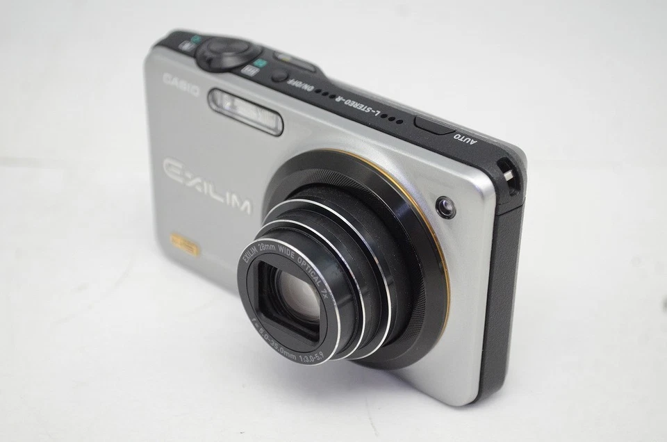 [Mint] CASIO EXILIM EX-ZR10 12.1MP Compact Digital Camera Silver #251001a - Image 2 of 4