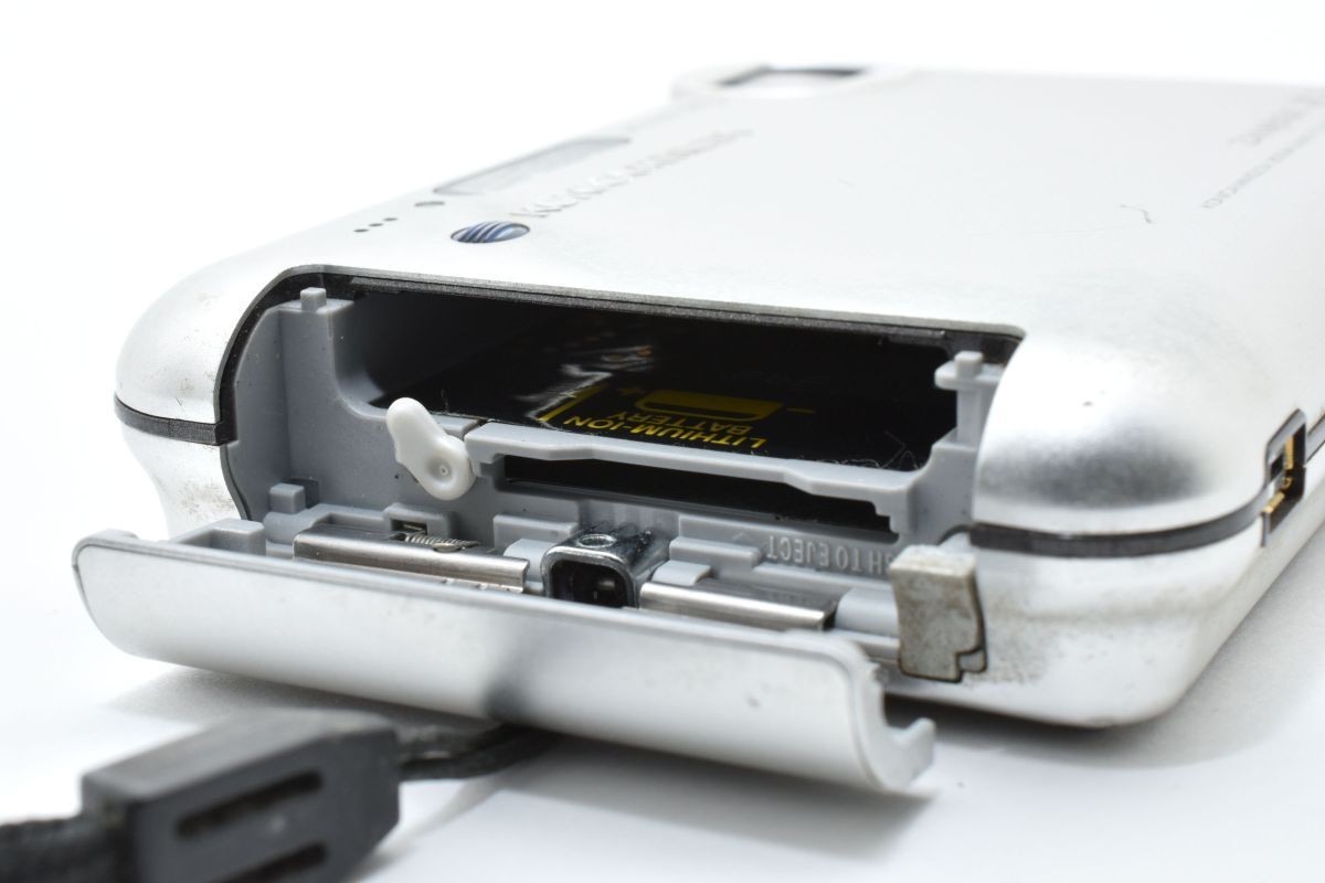 Konica Minolta Dimage X1 8.0 MP Digital Camera Silver Used From