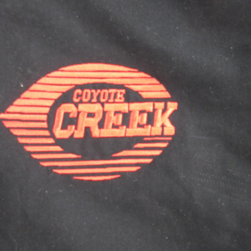 Chaqueta Lululemon Para Hombre Grande Negra Bombardero Aislada Cremallera Coyote Creek Bordada Foto 3 de 4