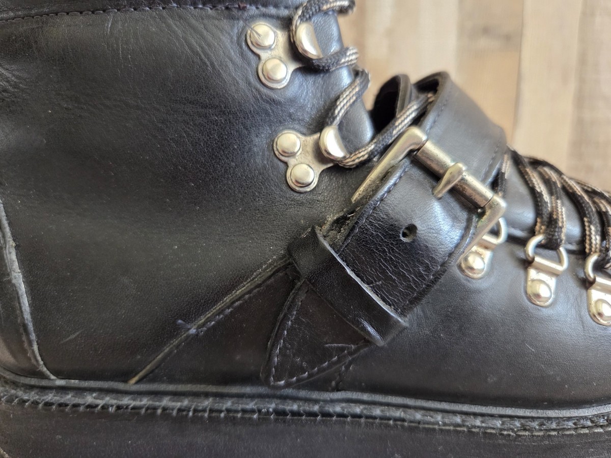 Allen Edmonds Men display picture 2