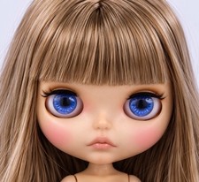 Blythe Doll 12  blonde straight Hair  tan skin matte face nude