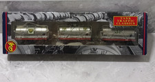 Bachmann  37-665 Set of 3 00 Gauge Silver 14 Ton Tank Wagons `BP', Boxed