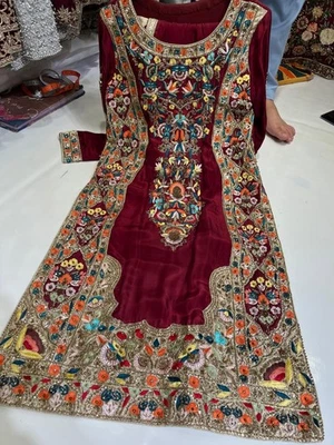 Asian Wedding/Party 3 Piece Suite - Image 1 of 4