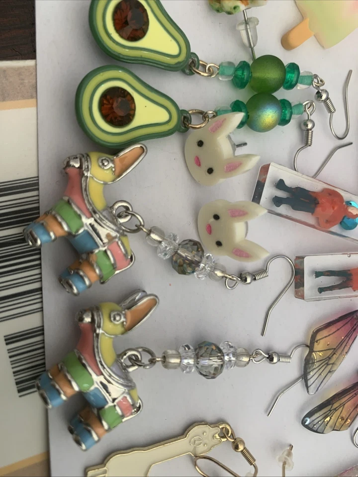 lote de 12 pendientes novedosos llamas piñata’s, aguacates, conejo, alas mariposa, Foto 4 de 4