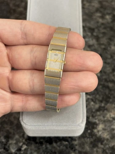 Vintage Seiko Quartz 2E20-5039 Two Tone Small Ladies Watch - Working New Battery