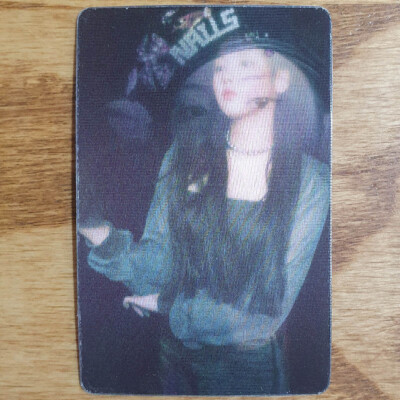 NMIXX jiwoo ジウ 直筆サイントレカ 世界5枚しかない NMIXX jiwoo ジウ
