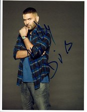 Guillermo Diaz Signed Autographed 8x10 Photo Weeds Mercy Star COA VD