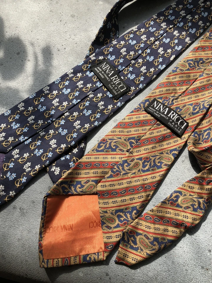 Dos Hermosas Corbatas de Seda Nina Ricci Excelente Estado Estampado Paris Paisley Foto 4 de 4