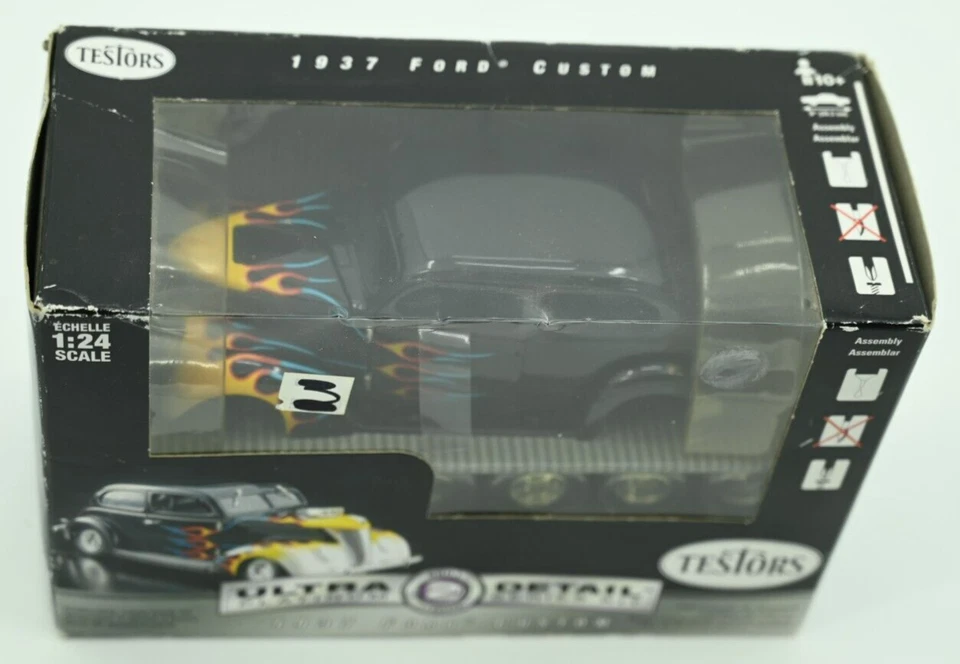 TESTORS 1/24 Ultra Detalle Platino 1937 Ford Custom Diecast Kit NUEVO en Caja Foto 2 de 4