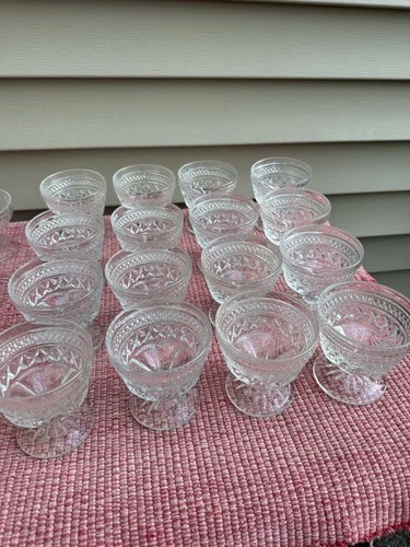 Vintage Anchor Hocking Wexford Clear Glass Champagne Sherbet Goblet lot Of  16