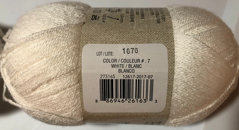 Loops & Threads Woolike Simili-Lane Super Fine 3,5 oz. Hilo de 678 yardas Foto 3 de 4