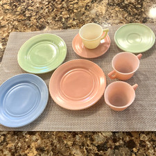 Vtg MODERNTONE LITTLE HOSTESS Childrens DISHES Pastel cream sugar plates cup tea