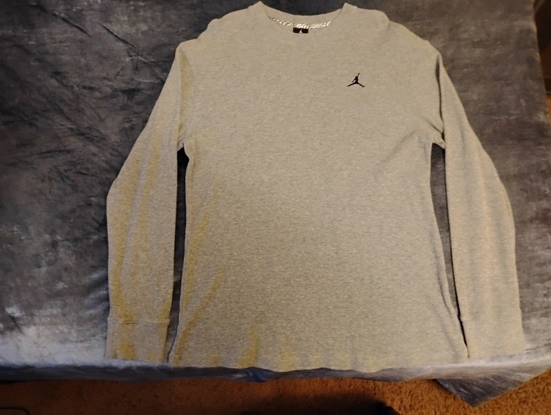 MICHAEL JORDAN NIKE JUMPMAN LOGO THERMAL KNIT SHIRT CHICAGO BULLS