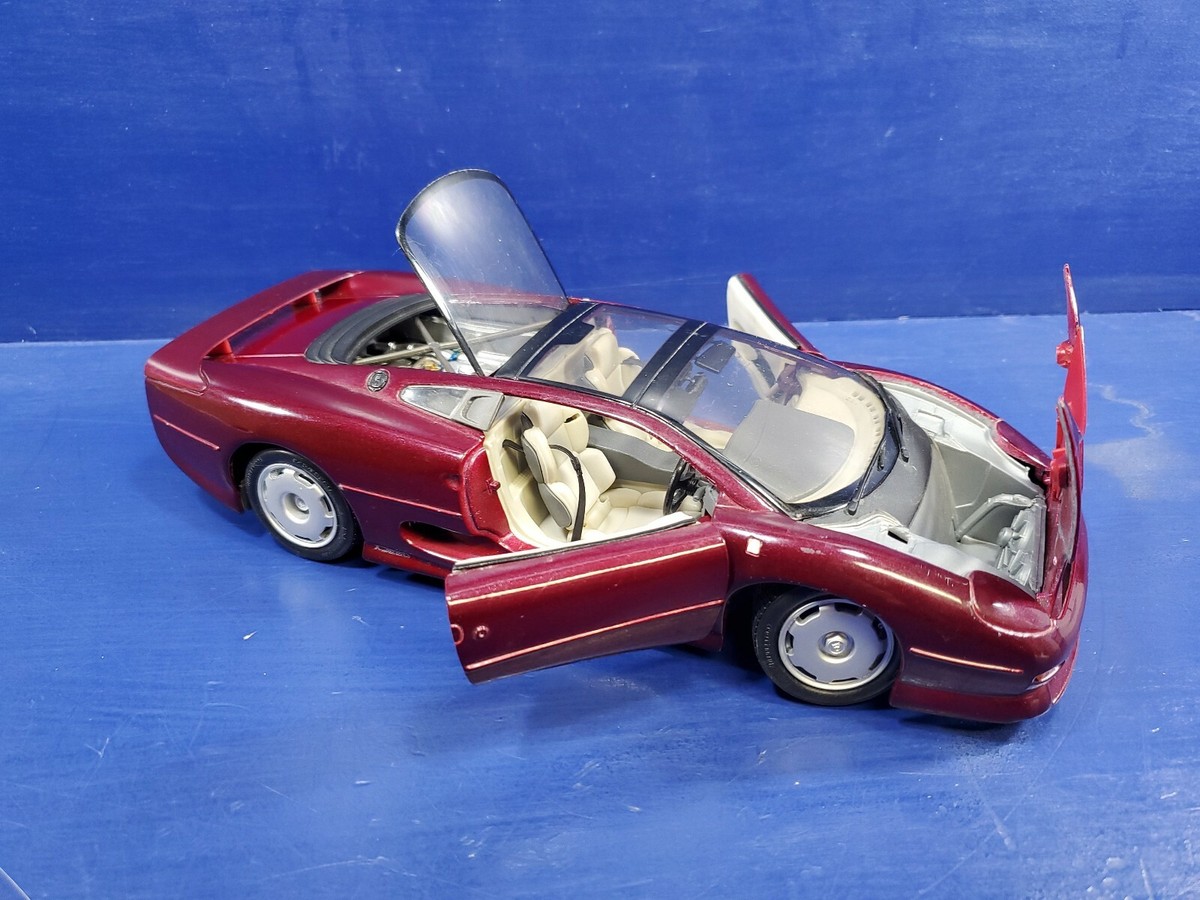 Maisto Die Cast Red Jaguar X 220 Scale 1/18 | eBay