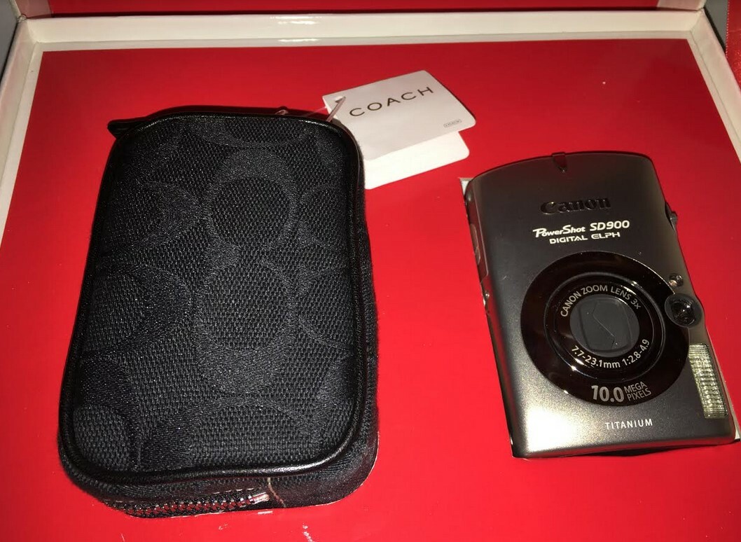 RARE Canon ELPH SD900 COACH Edition Camera Kit STORE INVENTORY