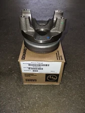 Pinion Yoke GM 1480/1485 10.5/11.5 1999-2019 Rear Axle Chevy 3500 Duramax