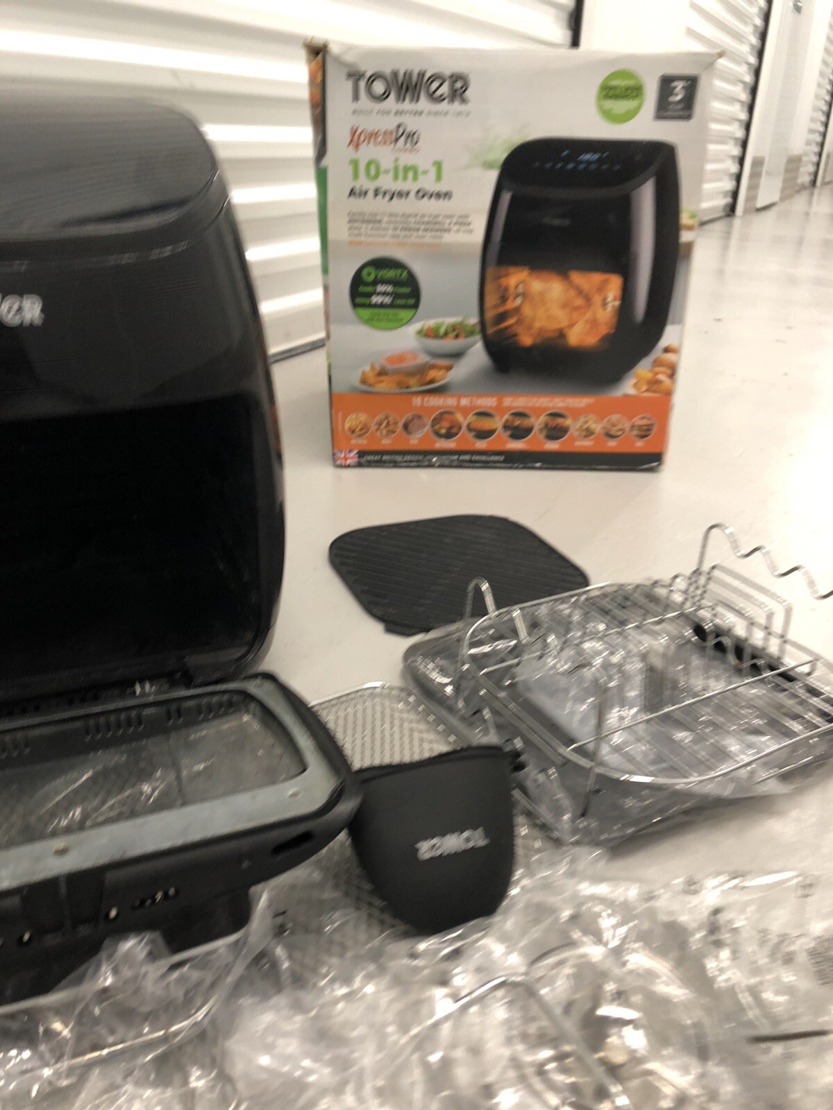 TOWER XPRESS PRO COMBO 11 LITRE 10IN1 DIGITAL AIR FRYER OVEN WITH