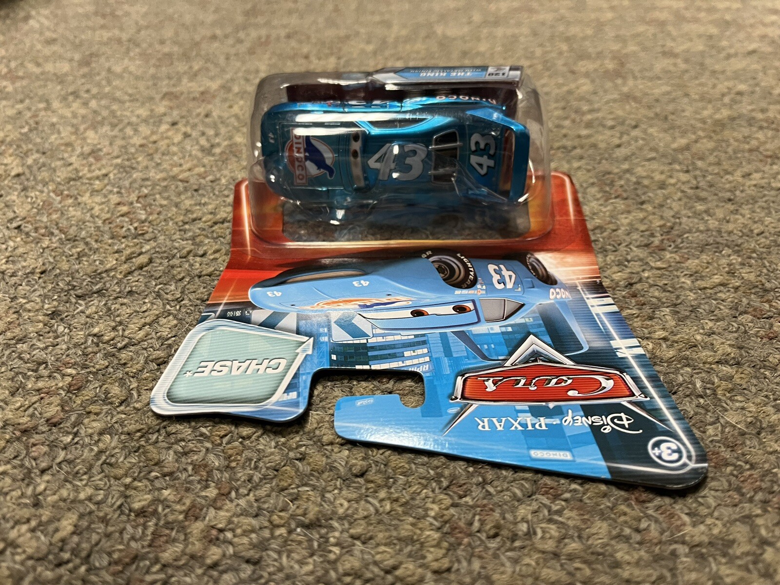 + Disney Pixar Cars Chase Dinoco 43 The King with Metallic Finish 120